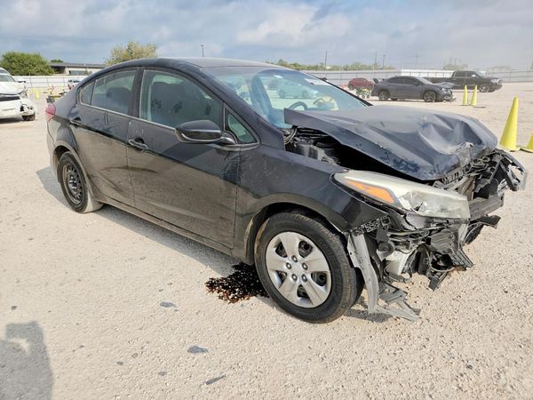2017 KIA FORTE