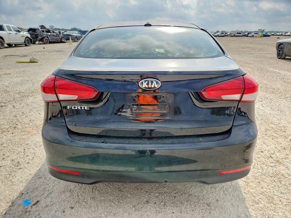 2017 KIA FORTE