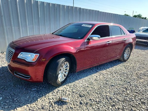 2013 CHRYSLER 300 Base/Limited