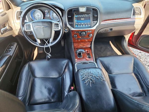 2013 CHRYSLER 300 Base/Limited