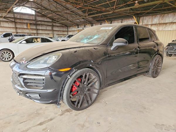 2013 PORSCHE CAYENNE GTS