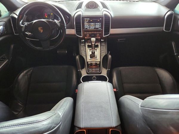 2013 PORSCHE CAYENNE GTS