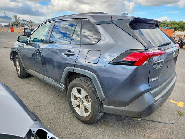 2019 TOYOTA RAV4