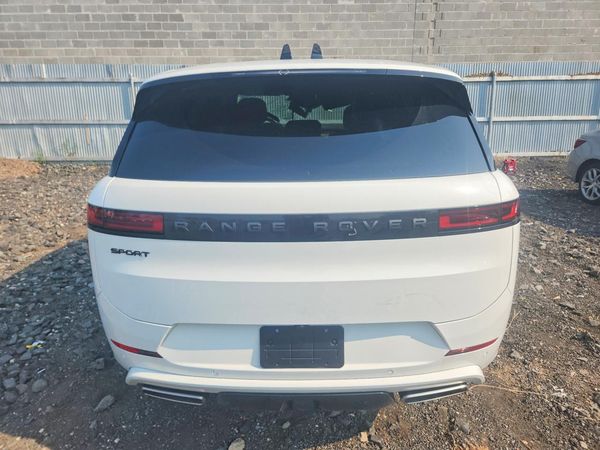 2026 LAND ROVER RANGEROVER P400 Dynamic SE — DIRR