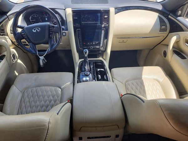 2021 INFINITI QX80 SV