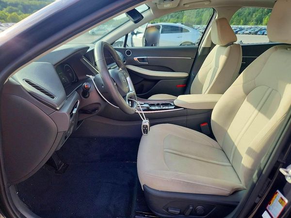 2023 HYUNDAI SONATA