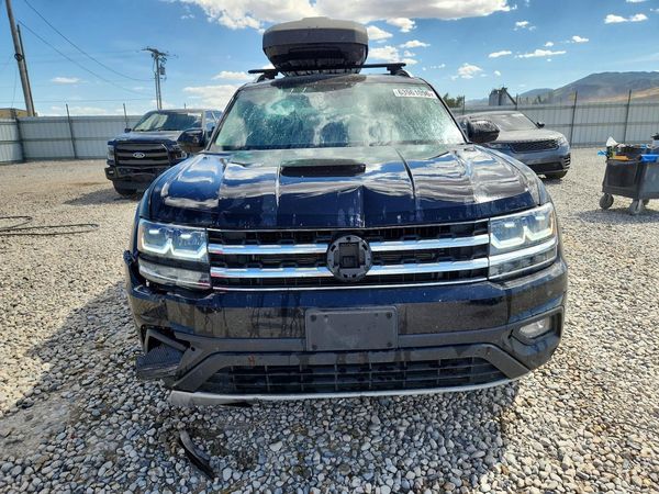 2018 VOLKSWAGEN ATLAS 4Motion SE