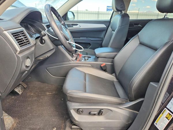 2018 VOLKSWAGEN ATLAS 4Motion SE