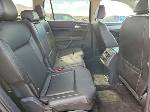 2018 VOLKSWAGEN ATLAS 4Motion SE