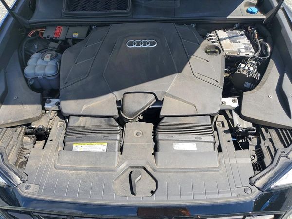 2019 AUDI Q8