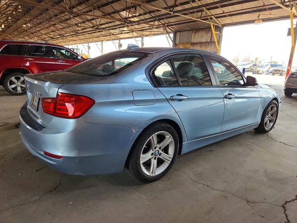 2015 BMW 320