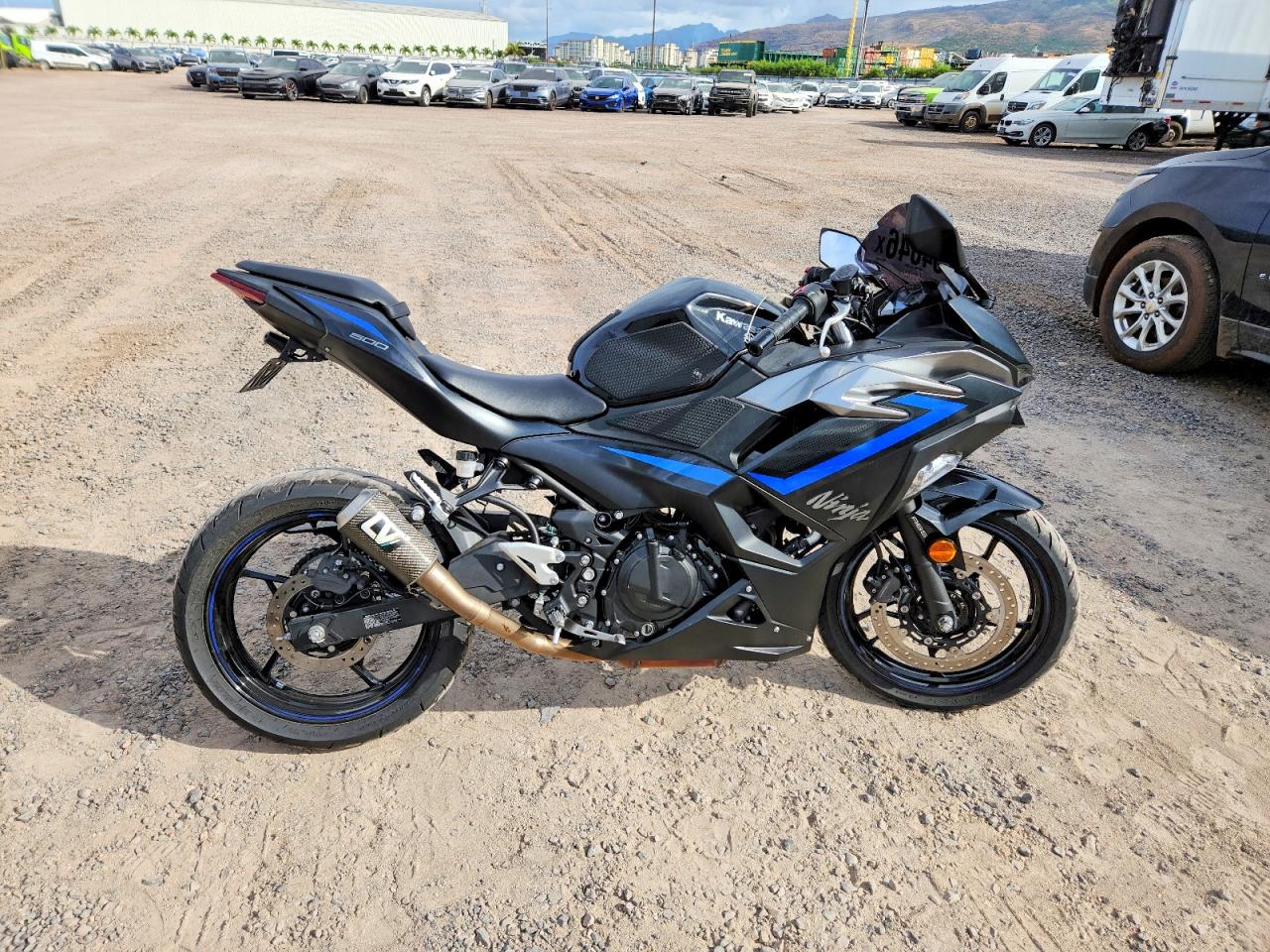 2025 KAWASAKI EX500