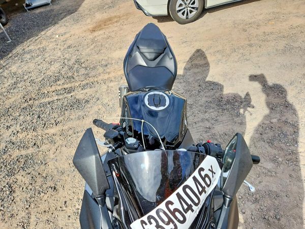 2025 KAWASAKI EX500