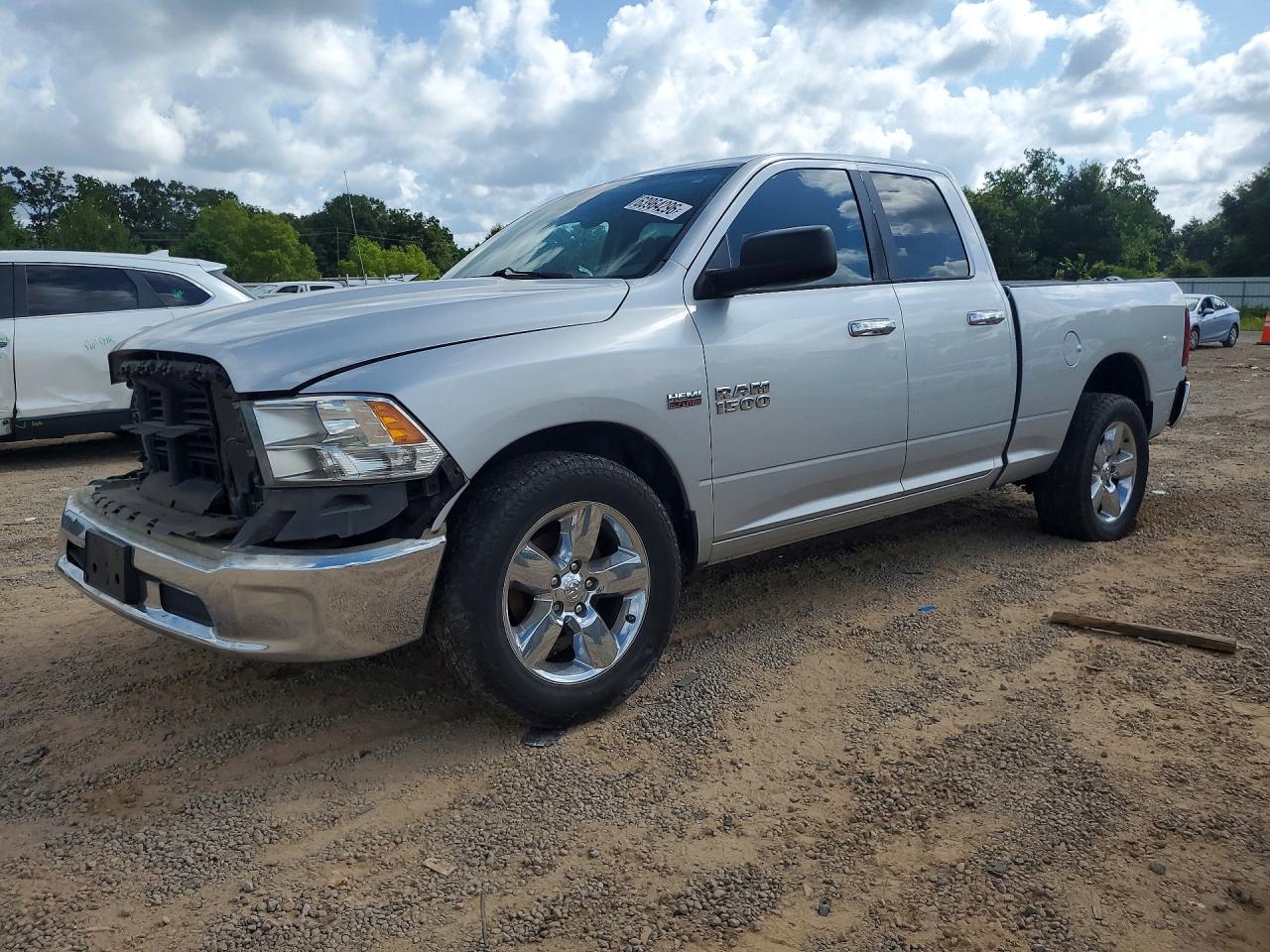 2015 RAM 1500 SLT