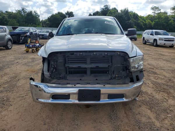 2015 RAM 1500 SLT