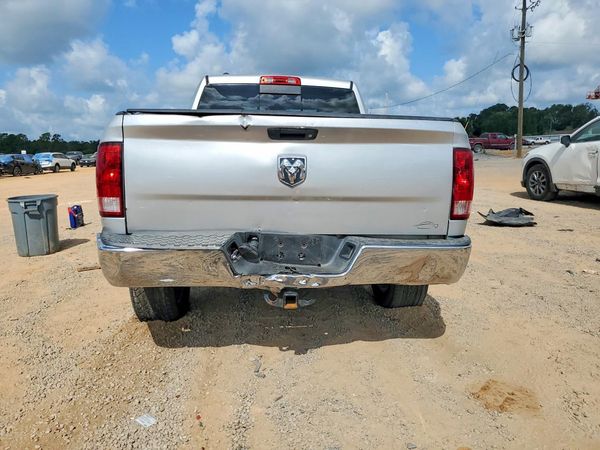 2015 RAM 1500 SLT