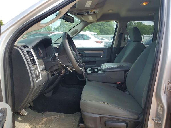 2015 RAM 1500 SLT