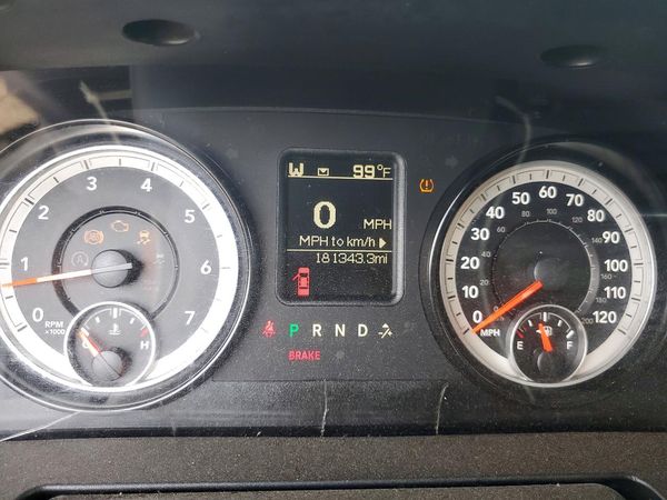 2015 RAM 1500 SLT