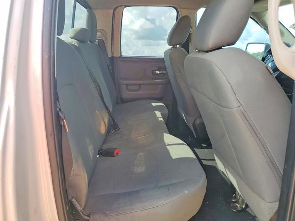 2015 RAM 1500 SLT