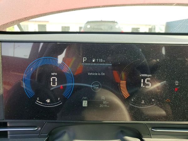 2026 HYUNDAI KONA SE