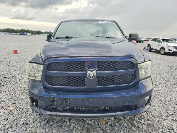 2016 RAM 1500 ST QUAD CAB 4X4