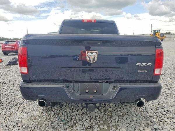 2016 RAM 1500 ST QUAD CAB 4X4