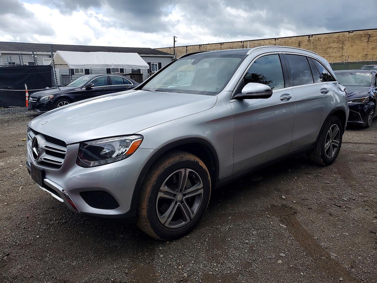 2016 MERCEDES-BENZ GLC
