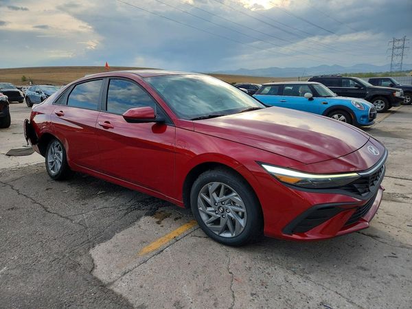 2025 HYUNDAI ELANTRA Blue, SEL Sport — Passenger 3/4