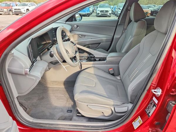 2025 HYUNDAI ELANTRA Blue, SEL Sport — DENT