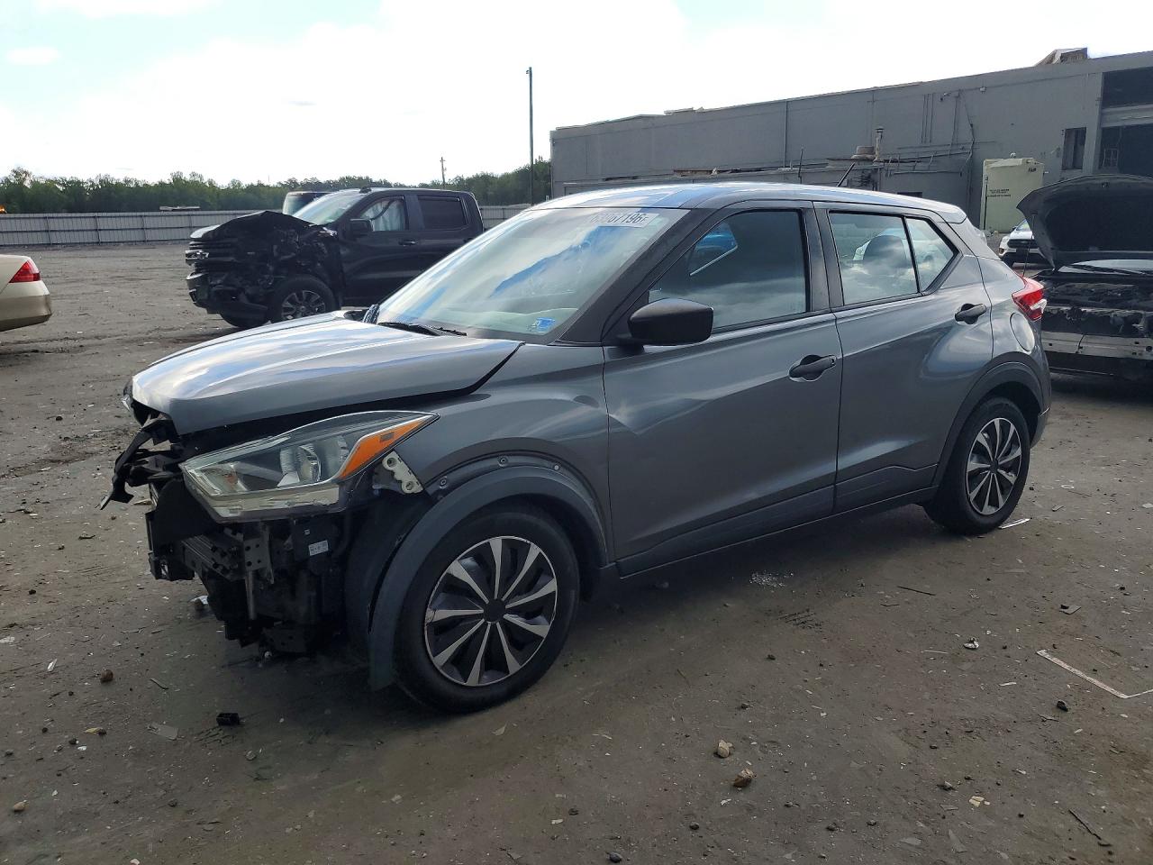 2020 NISSAN KICKS