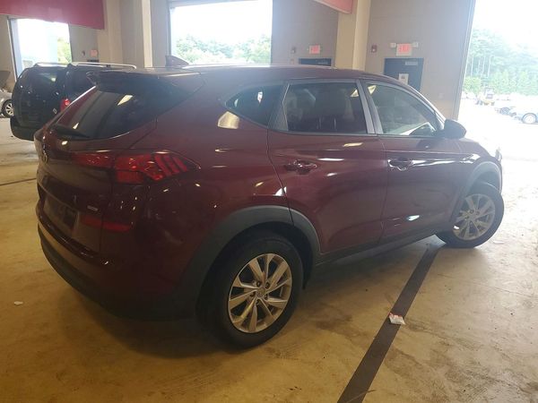 2019 HYUNDAI TUCSON SE
