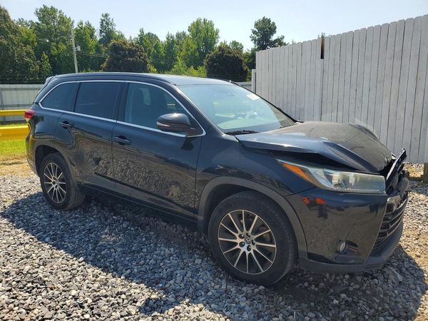 2018 TOYOTA HIGHLANDER SE/XLE