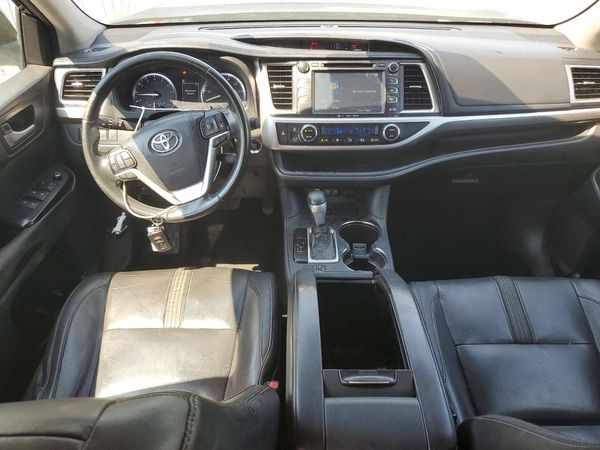 2018 TOYOTA HIGHLANDER SE/XLE