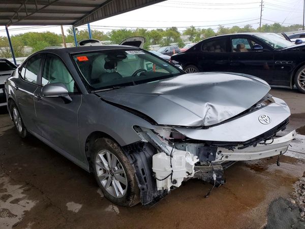 2025 TOYOTA CAMRY — Passenger 3/4