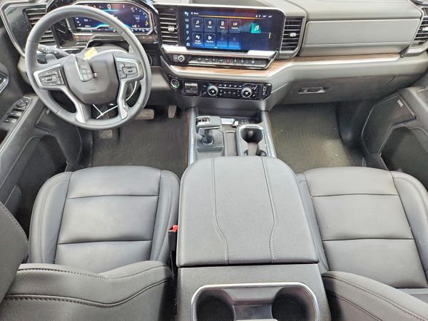 2024 CHEVROLET SILVERADO RST