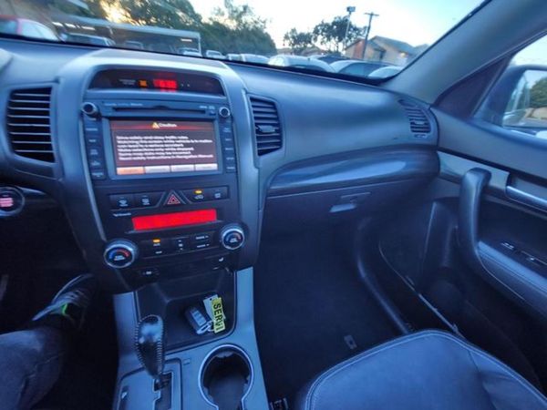 2013 KIA SORENTO