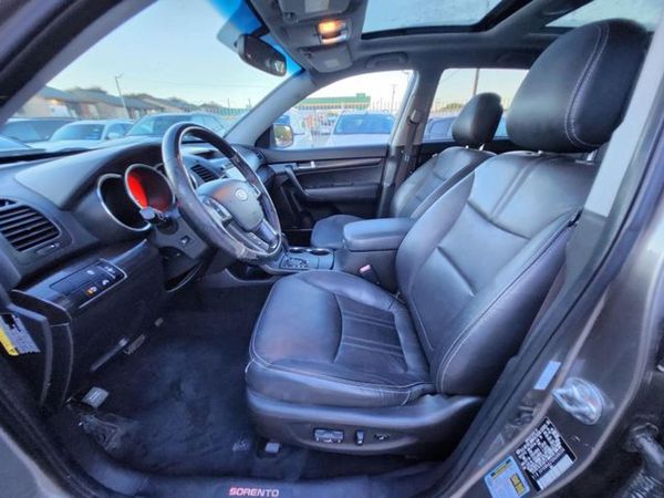 2013 KIA SORENTO