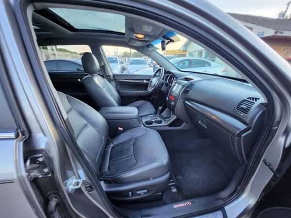 2013 KIA SORENTO