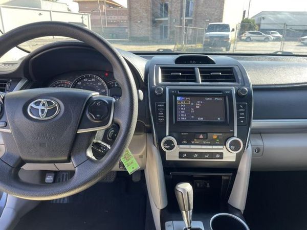 2012 TOYOTA CAMRY