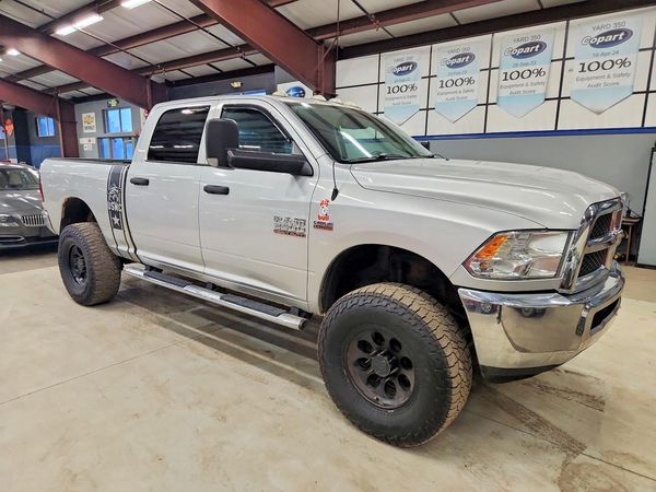 2016 RAM 2500 ST CREW CAB 4X4