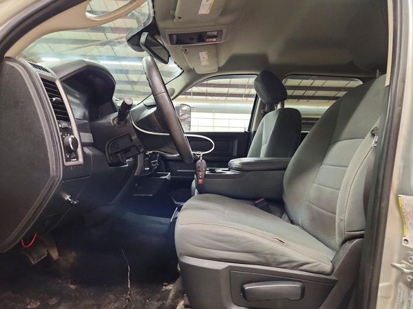 2016 RAM 2500 ST CREW CAB 4X4