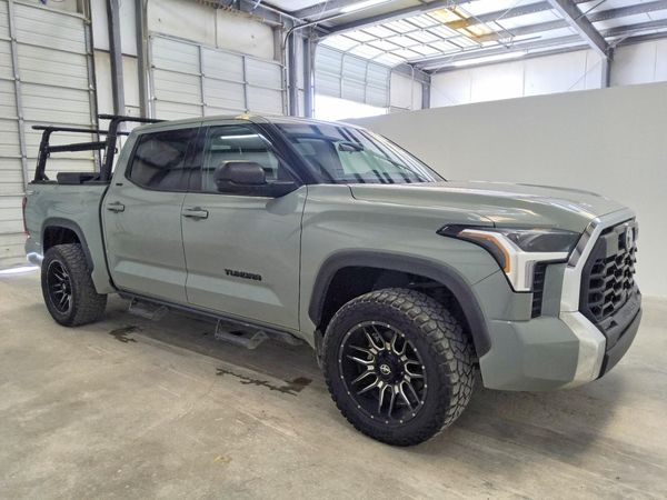 2023 TOYOTA TUNDRA SR5