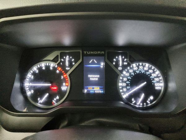 2023 TOYOTA TUNDRA SR5