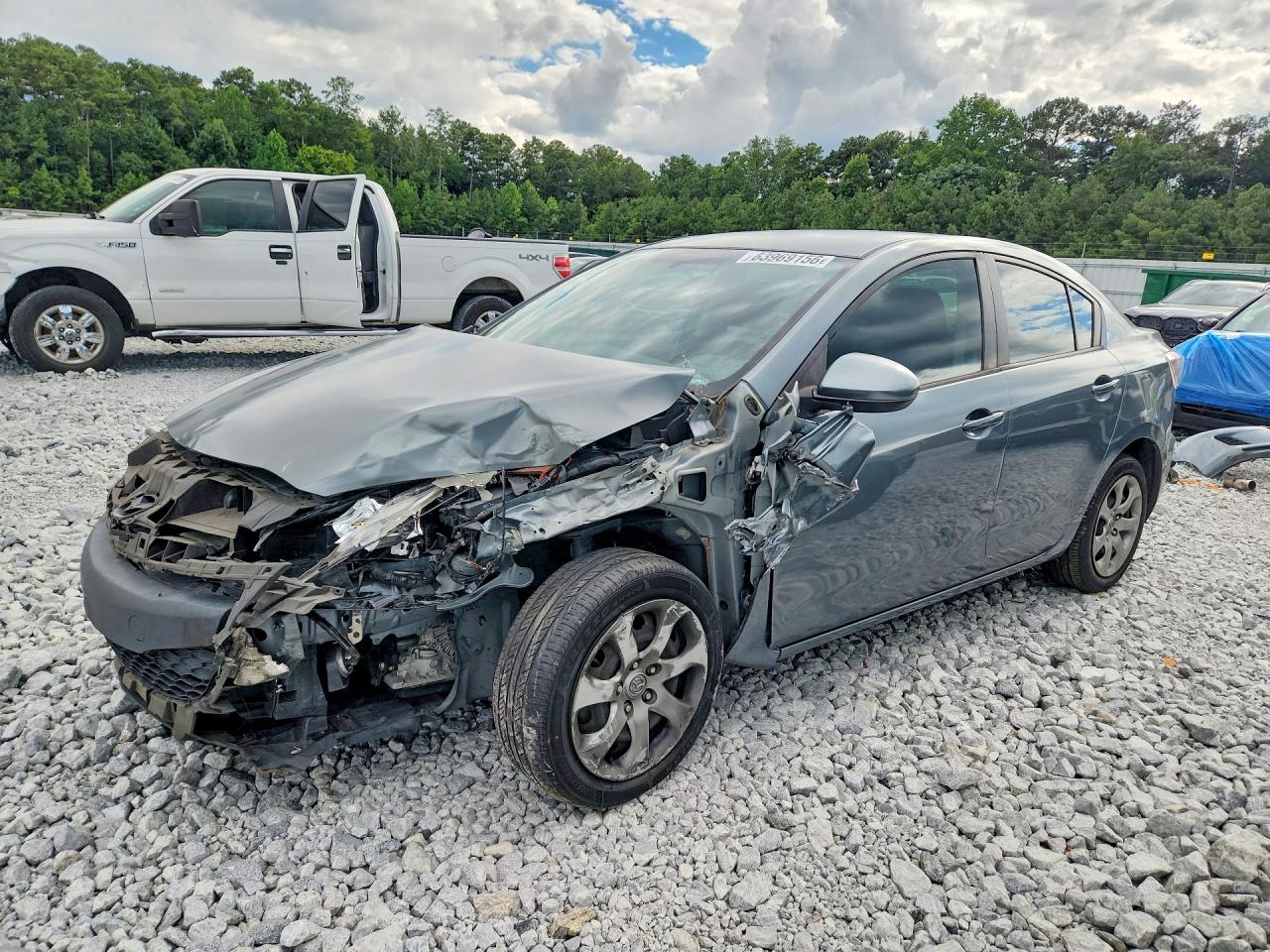 2013 MAZDA 3 SV/Base