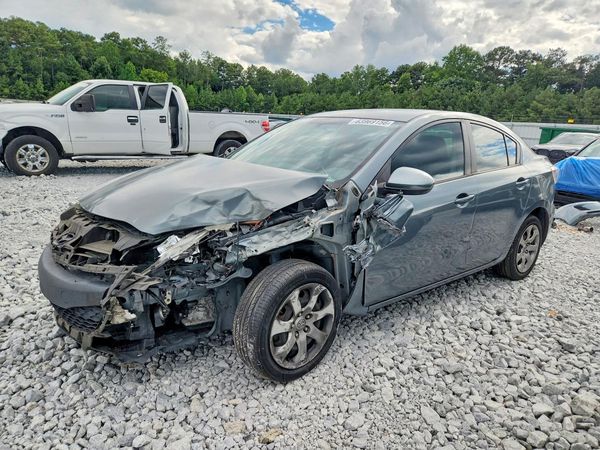 2013 MAZDA 3 SV/Base