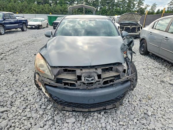 2013 MAZDA 3 SV/Base