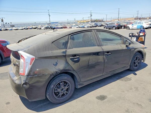 2013 TOYOTA PRIUS