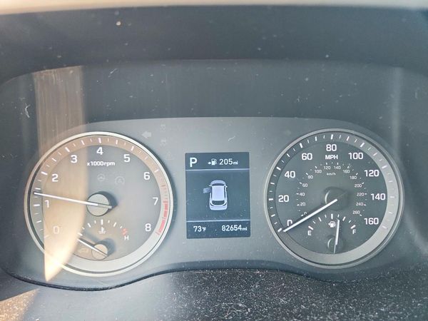 2019 HYUNDAI TUCSON SE