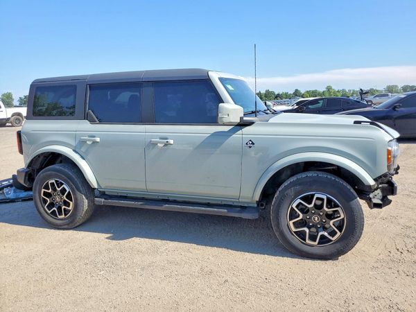 2023 FORD BRONCO