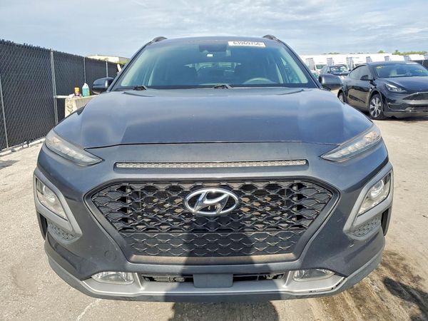 2018 HYUNDAI KONA SEL with Tech Pkg
